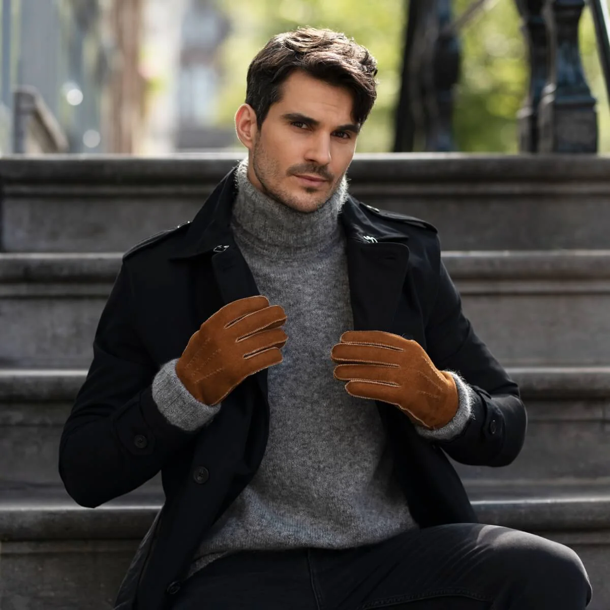 Clooney (camel) - Suede leather gloves with luxurious sheep fur lining - Image 6
