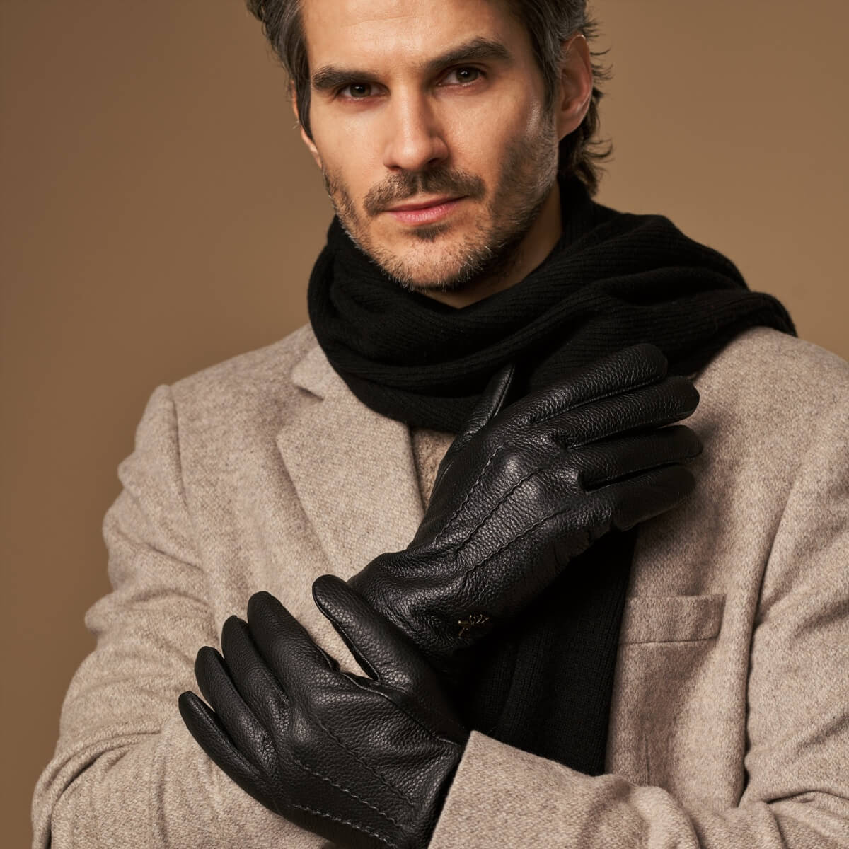 Columbus (black) – Luxurious deerskin (American deerskin) leather gloves with warm wool lining - Image 10
