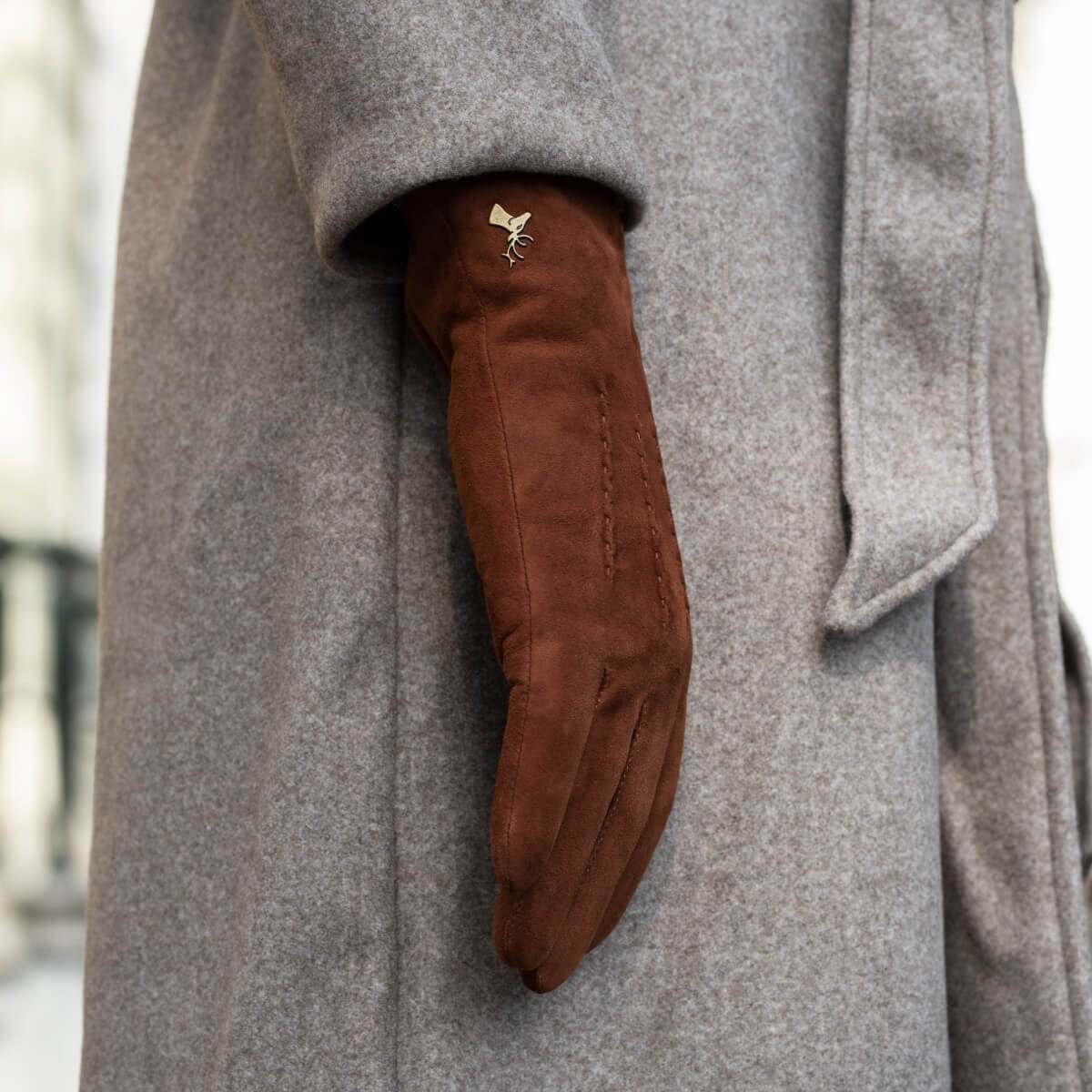 Elizabeth (brown) - Suede leather gloves with warm faux fur lining - Image 7