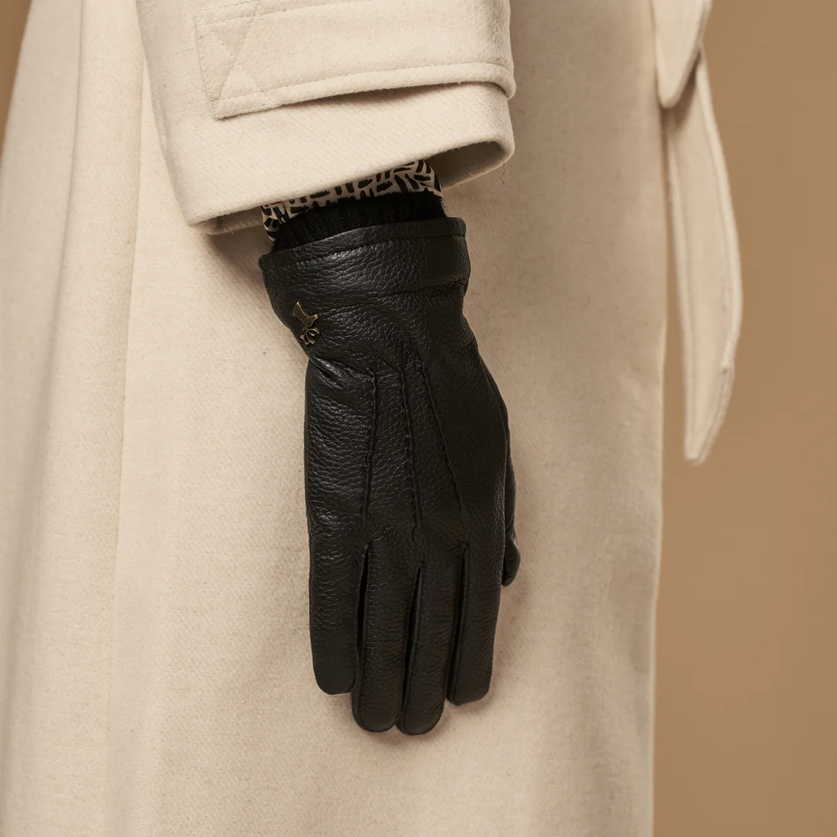 Emily (black) – Deerskin (American deerskin) leather gloves with warm wool lining - Image 11