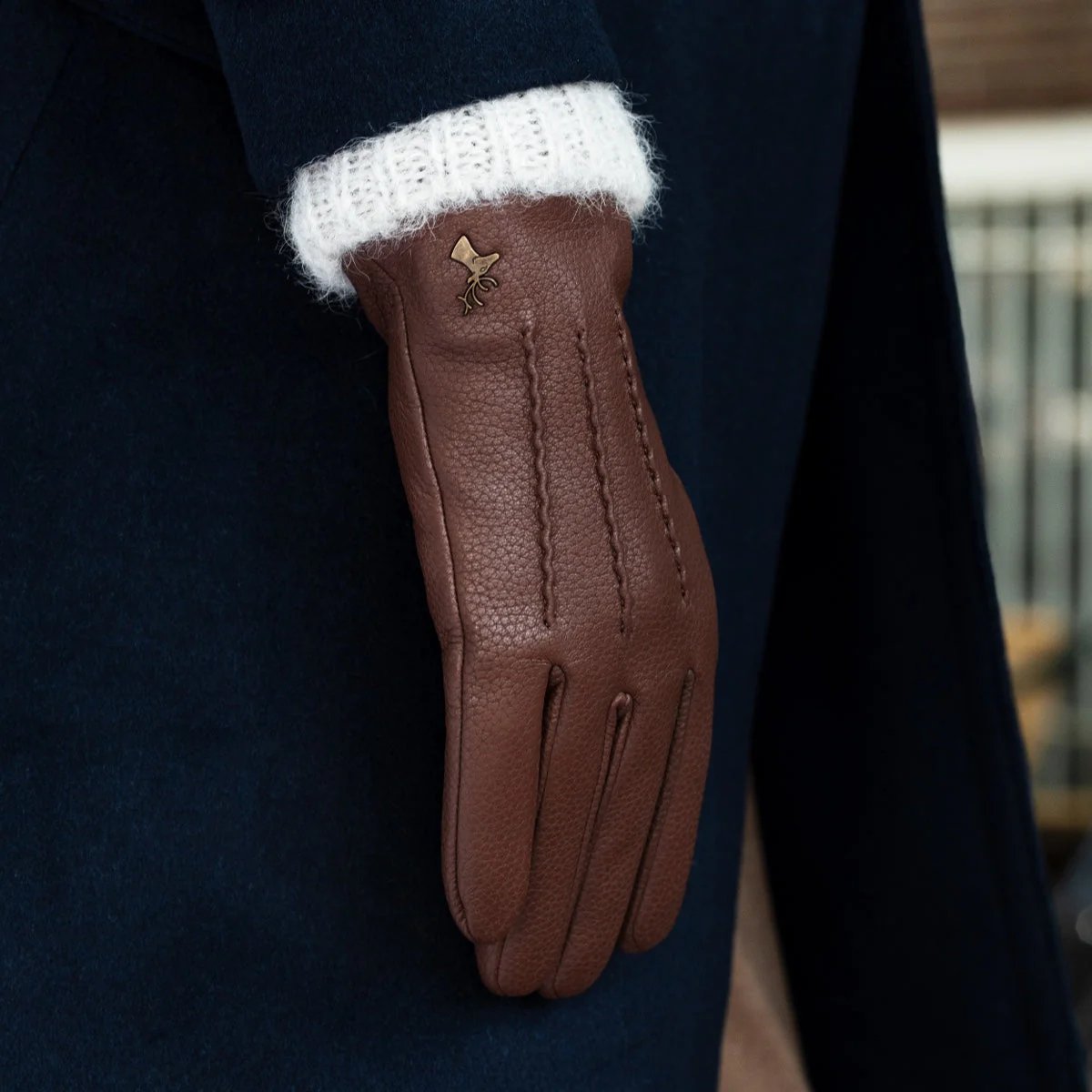 Emily (brown) – Deerskin (American deerskin) leather gloves with warm wool lining - Image 7