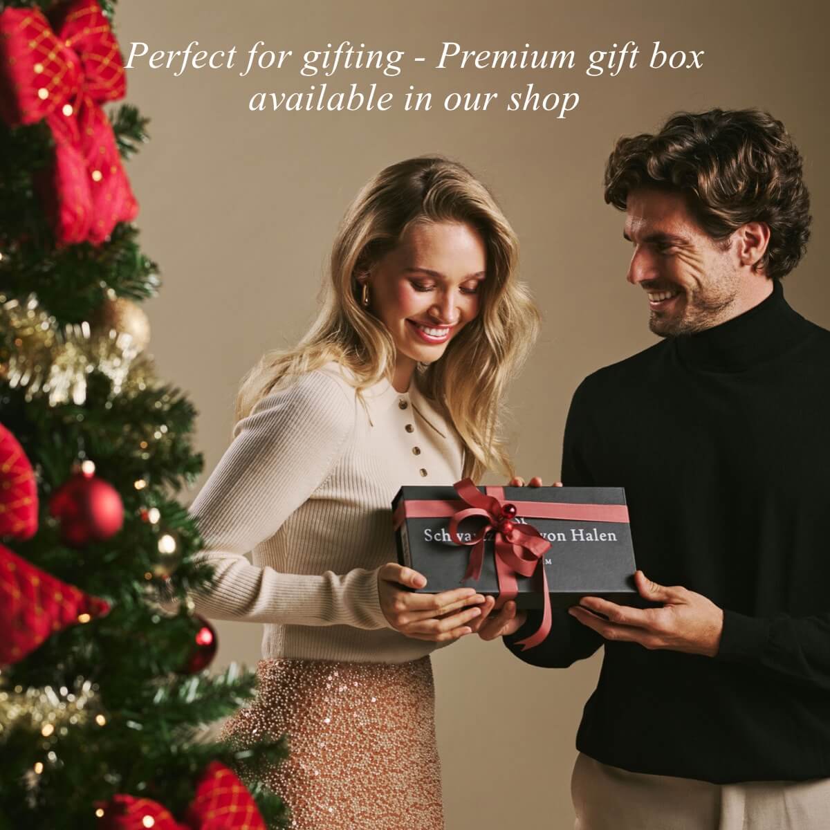 Luna (black) - Vegan leather gloves with warm fleece lining & touchscreen feature - Image 15