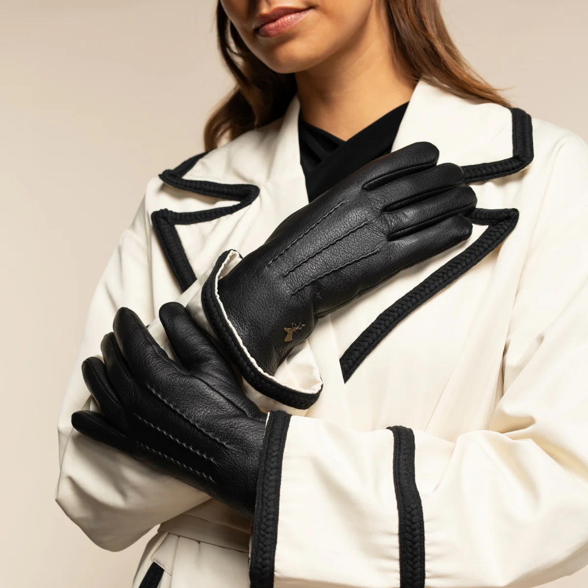 Julia (black) - Goatskin leather gloves with luxury faux fur lining & touchscreen feature - Image 8