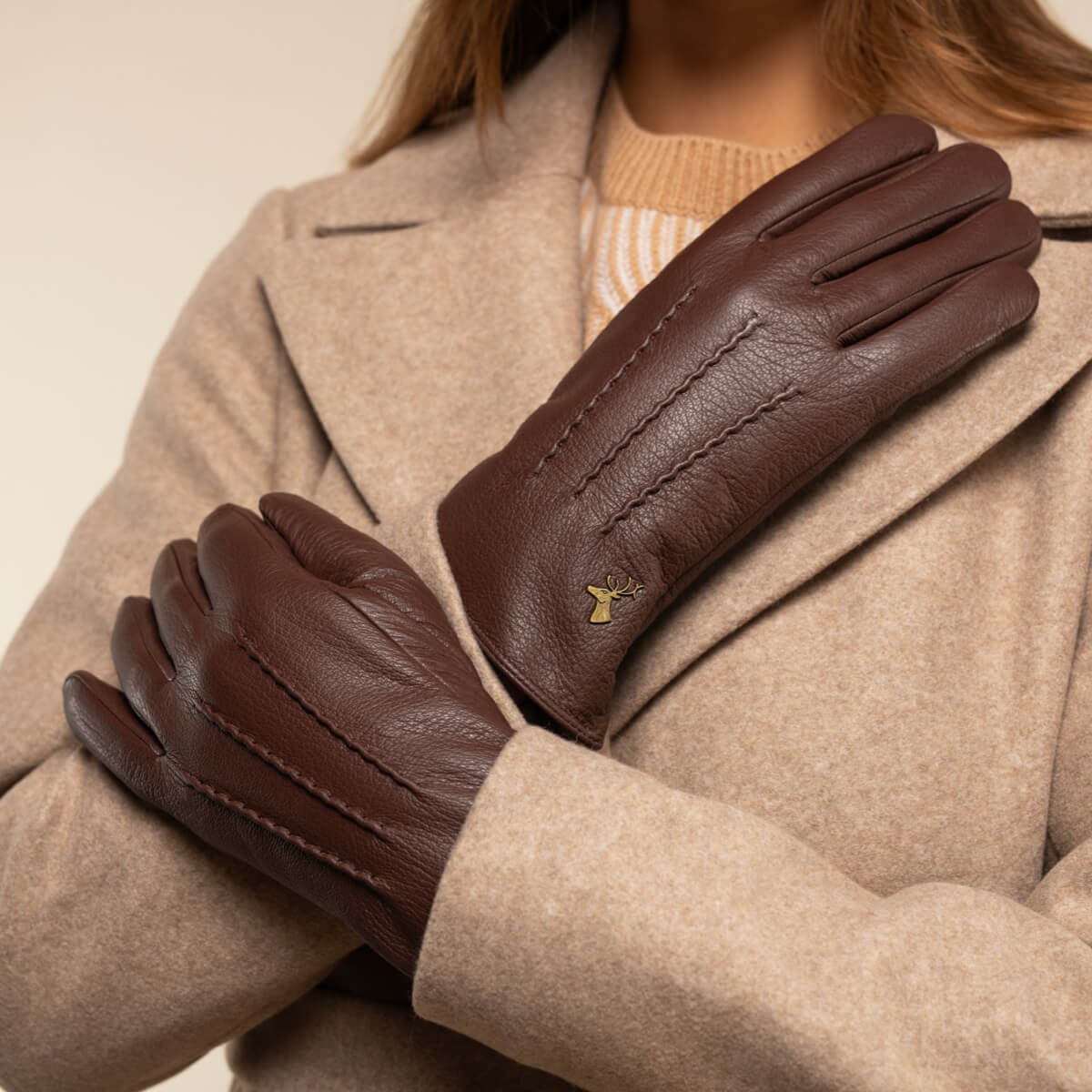 Julia (brown) - Goatskin leather gloves with luxury faux fur lining & touchscreen feature - Image 7