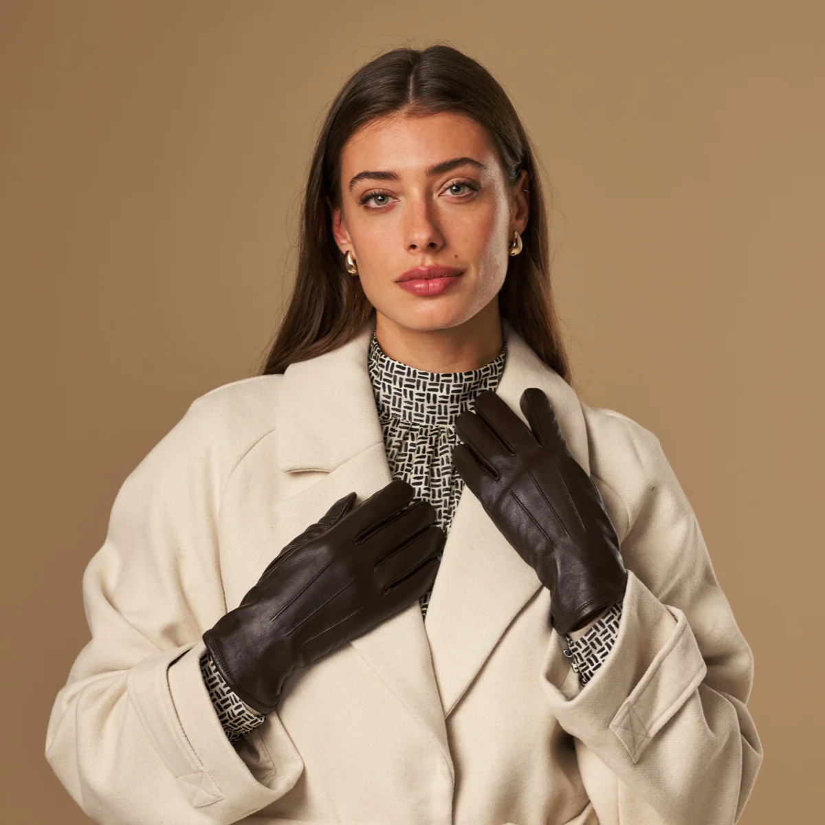 Lily (dark brown) - Sheepskin leather gloves with warm fleece lining & touchscreen feature - Image 10