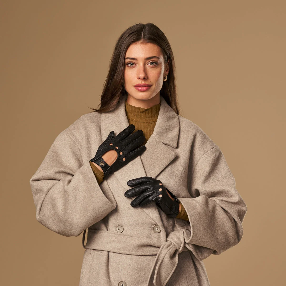 Marley (black) – Luxurious women's driving gloves made of American deerskin leather - Image 5