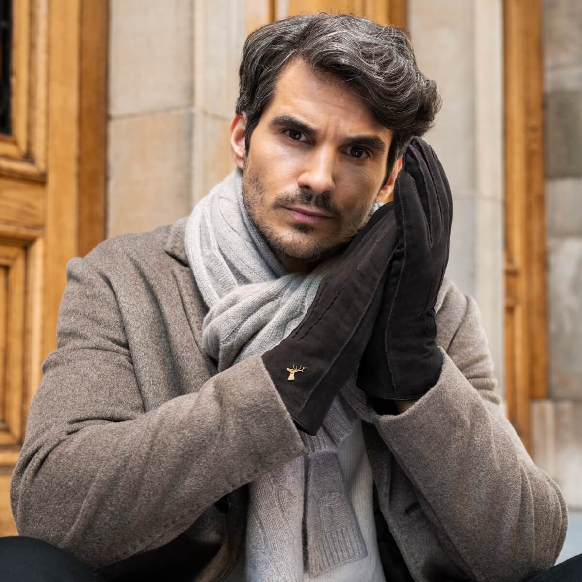 Matthew (brown) - Suede goatskin leather gloves with luxurious sheep fur lining - Image 8