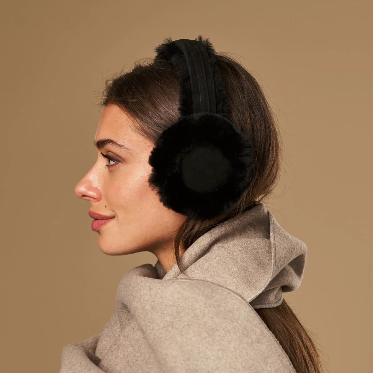 Nathaly (black) – Warm and stylish earmuffs from natural sheepskin and suede - Image 6