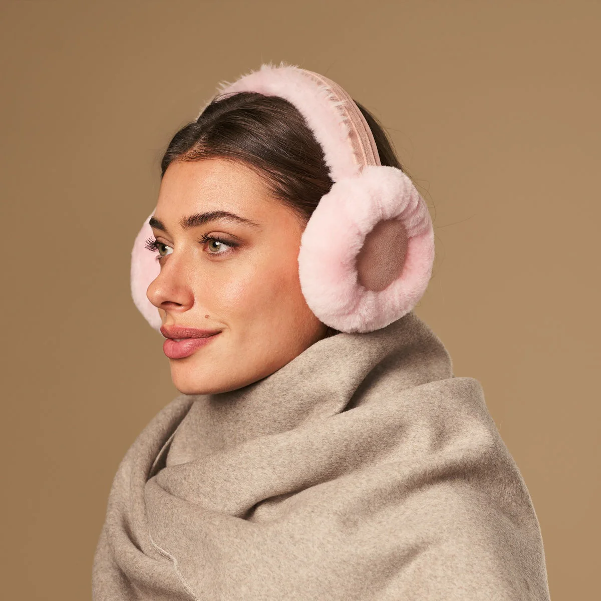 Nathaly (pink) – Warm and stylish earmuffs from natural sheepskin and suede - Image 5