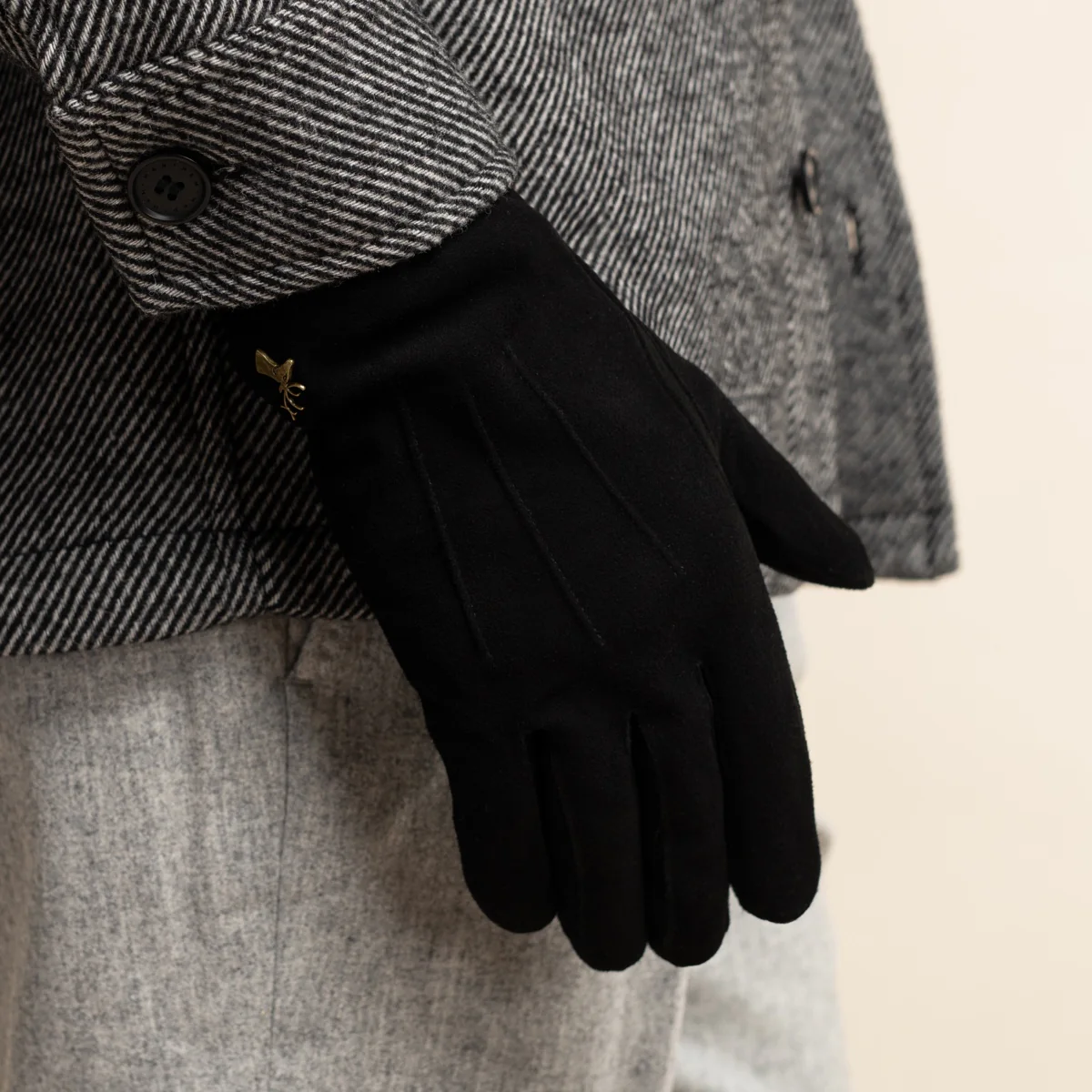 Rex (black) - Suede goatskin leather gloves with luxurious wool/cashmere lining - Image 7