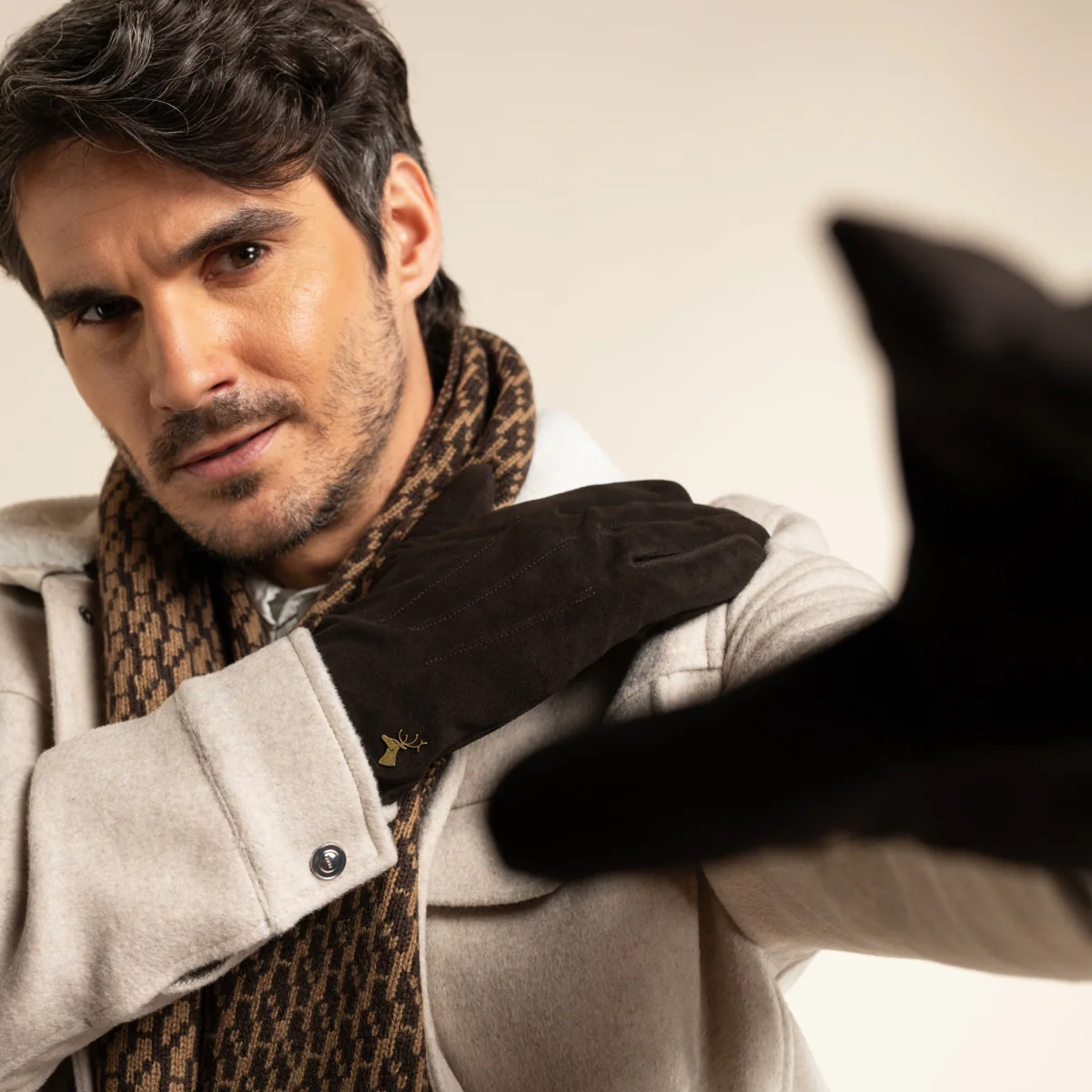 Rex (brown) - Suede goatskin leather gloves with luxurious wool/cashmere lining - Image 10